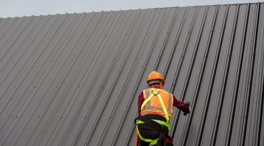 Expert Emergency Roof Repairs services in Macksville, KS